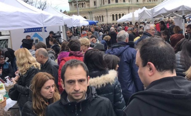 Хиляди посетители събра фермерският базар в София