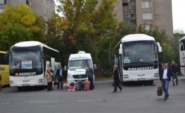 Автобусите с избиратели от Турция вече пристигат