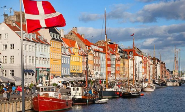 Дания привика турския шарже д’афер