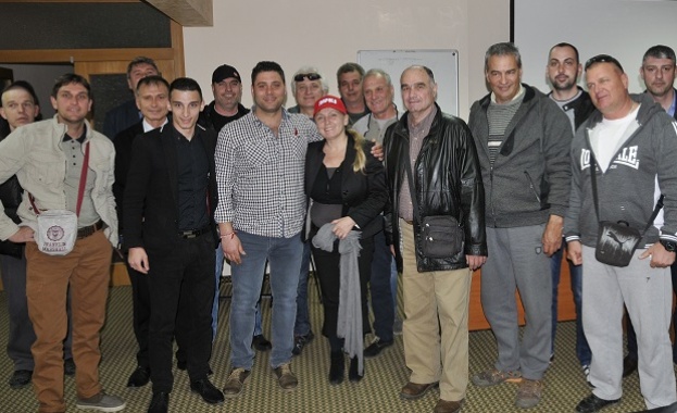 Елена Йончева подкрепи ловците и рибарите, те се жалват от бракониери 