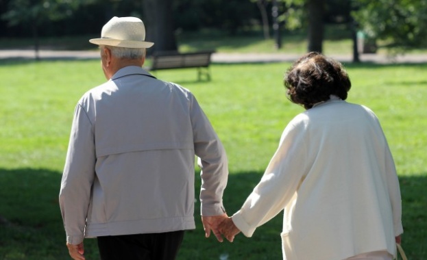 Жените в България получават пенсия по-дълго време от мъжете