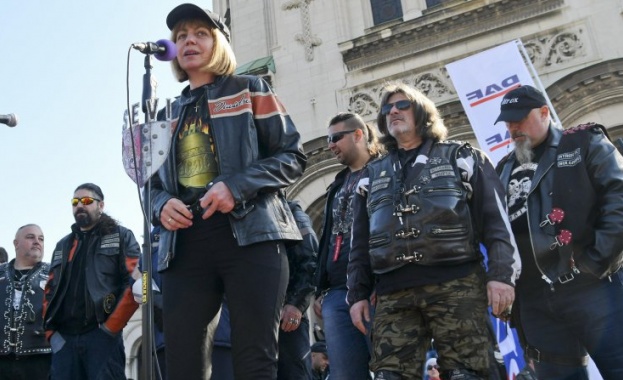 5000 мотора откриха Мотосезон 2017 в столицата