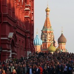 Хиляди из цяла Русия се събраха да почетат жертвите от Санкт Петербург