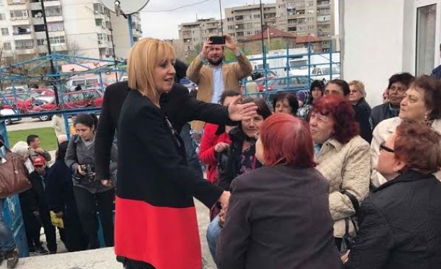 Омбудсманът дари храна на социално слаби и възрастни в Търговище