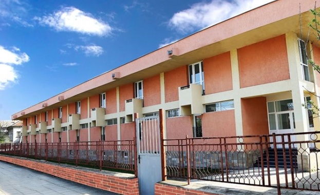 Арести в хоспис, упоявали възрастни хора, за да им вземат имотите