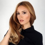 Певицата Марина Кискинова представя своя модна линия