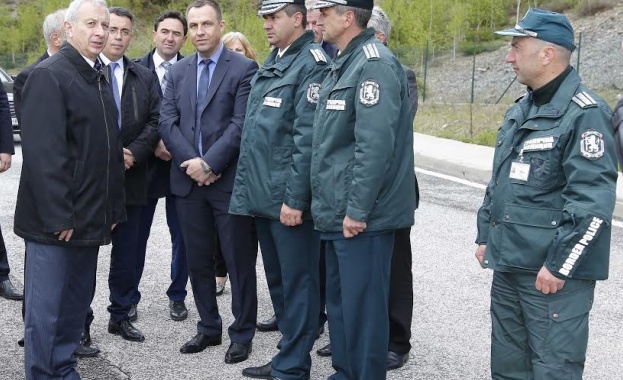 Герджиков прекъсна визитата си в Кърджалийско