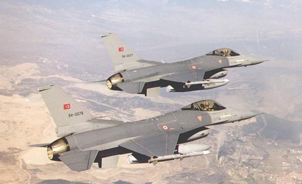 32 турски бойни самолета са поразили 45 цели на кюрдите край Африн