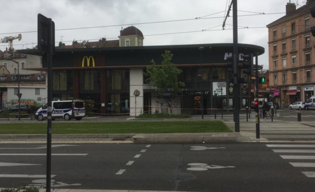 Взрив в ресторант на "Макдоналдс" във Франция