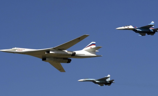 Включват за първи път далекобойната авиация на парада на 9 май