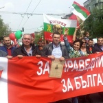 Гневни сме, защото бедността задушава България