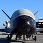 Експериментален космически самолет се върна на Земята след две години в орбита