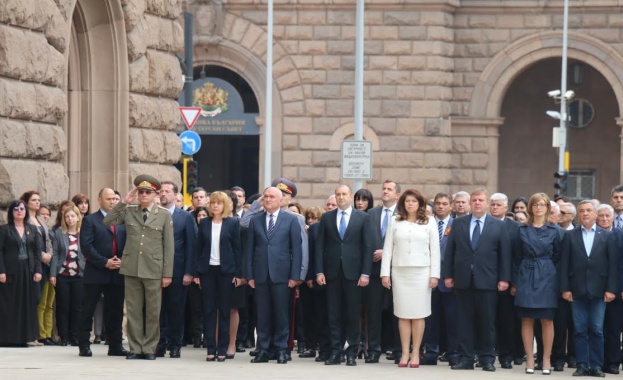 Знамето на ЕС беше издигнато пред президентството за Деня на Европа