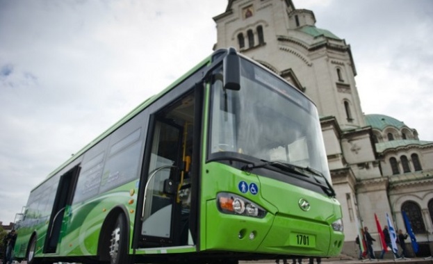 Нов електробус тръгва по улиците на София