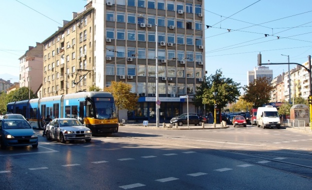 Ограничава се движението в посока Благоевград в участъка след тунел „Мало Бучино“