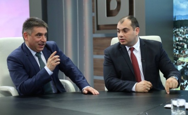 Данаил Кирилов и Филип Попов в спор за закона за ЧСИ-тата