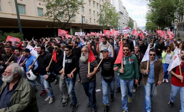 Напрежението в Гърция продължава да расте