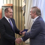 Радев връчи почетния знак на Президента на Републиката на Валерий Гергиев