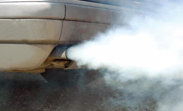 Засилват контрола на вредните емисии от автомобилите в София 