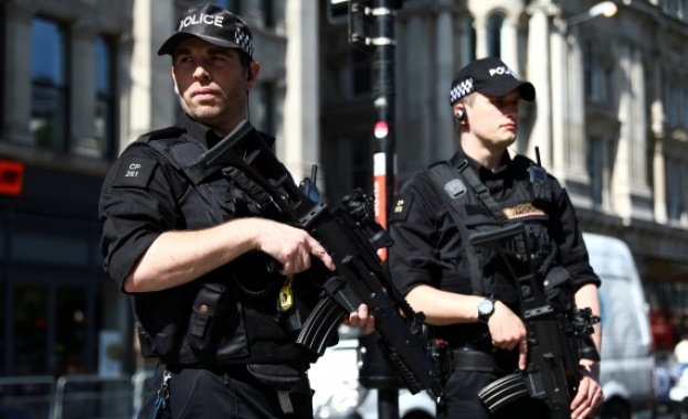 Арестуваха трима души във връзка с атентата в Манчестър