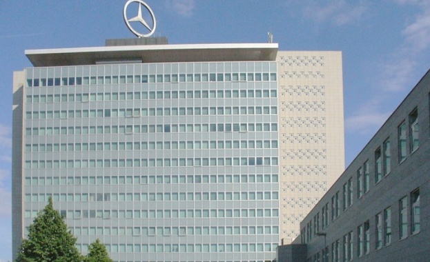 Полиция и прокуратура обискират офисите на "Мерцедес"