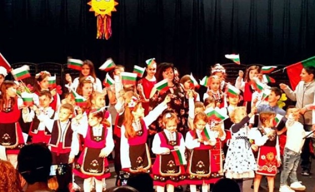 Честванията на 24 май достигнаха Канада