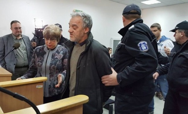 4 години затвор за бездомника, обвинен за пожара в Тютюневите складове