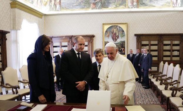 Папата за визитата си у нас: Останах много доволен , вие сте здрав народ