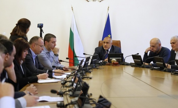 Борисов на извънредна среща в Министерски съвет (обновена)