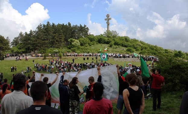 5-годишно дете участва в похода "По стъпките на Ботевата чета"