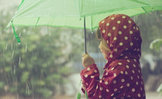 Валежи ще има и през почивните дни 