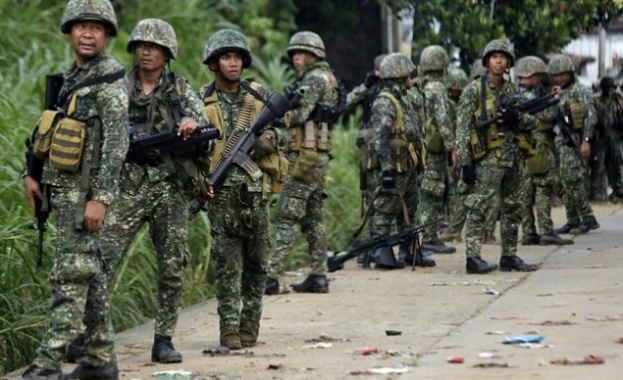 Близо 100 убити при битка във Филипините от джихадисти