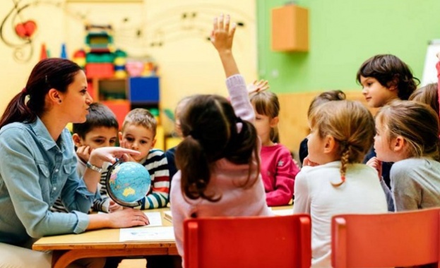 Под 5% са младите учители у нас 