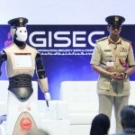 Робот полицай на работа в Дубай (видео)