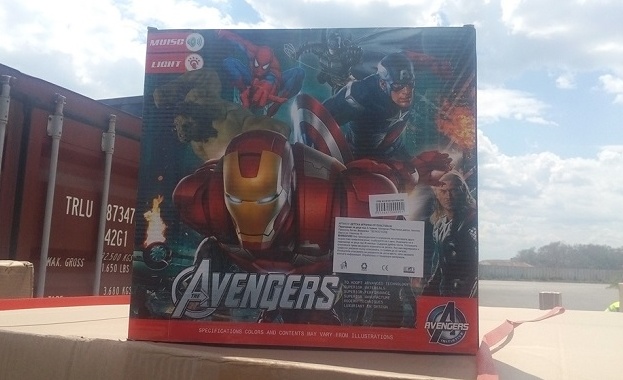 Над 33 000 фалшиви стоки задържаха за месец митнически служители на пристанище Варна