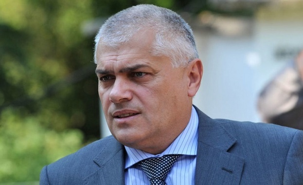 Министър Радев: Въпрос на чест е да разкрием похитителите на Адриан