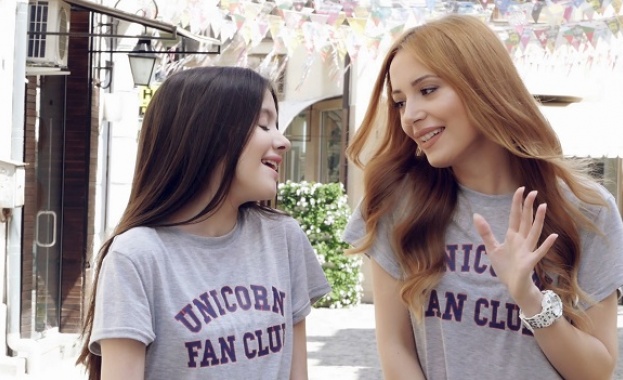 Марина Кискинова с кавър в дует с Лидия Ганева