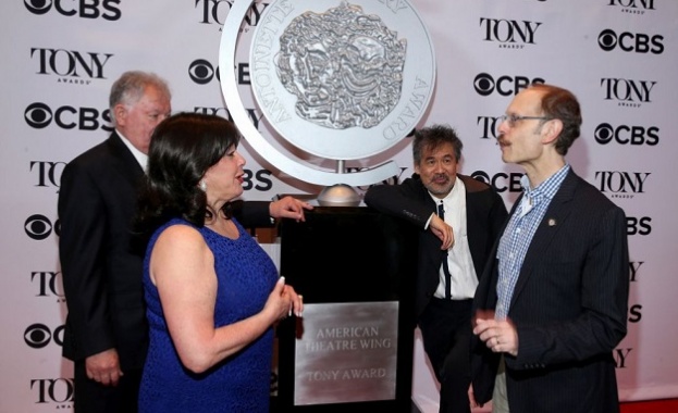 Раздават наградите "Тони" на церемония в Ню Йорк