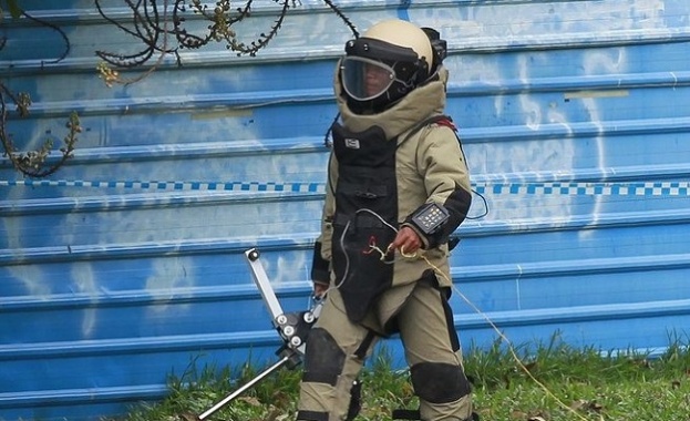 Сигнал за бомба затвори Съдебната палата във Варна