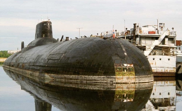 15 американски моряци са леко пострадали след като ядрена подводница
