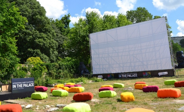 Броени дни до големия финал на фестивала за късометражни филми IN THE PALACE – седмица с кино и музика на брега на морето в Балчик