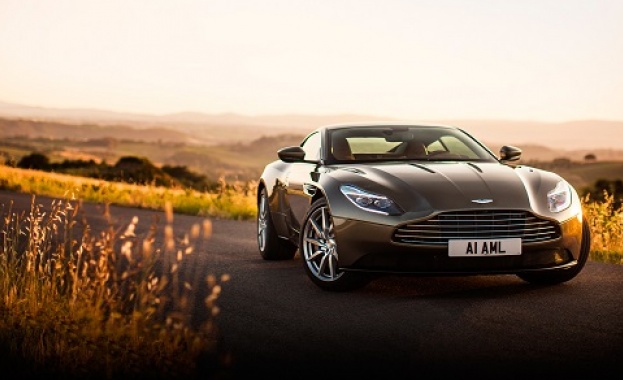 Aston Martin изтегля над 1 600 автомобила