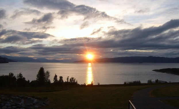 Учени обясниха белите нощи