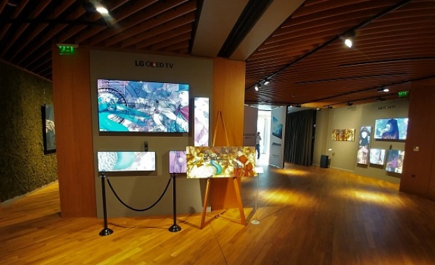LG и Ясен Панов осъществиха първата в България OLED изложба 