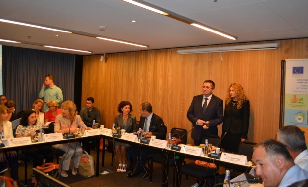 Бюджетът на Оперативна програма „Региони в растеж“ 2014-2020 г. ще бъде наддоговорен с 10%