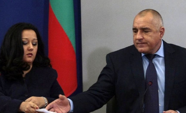 Павлова благодари на Борисов, че повече няма да се занимава с НДК