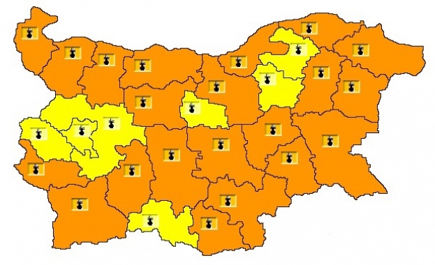 Обявен е оранжев код в почти цяла България