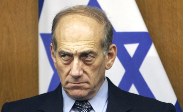 Бившият премиер на Израел Ехуд Олмерт излиза предсрочно от затвора 