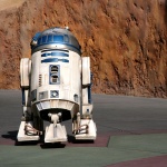 Култовият R2-D2 беше продаден за 2,76 милиона долара
