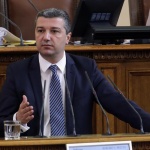 Антон Тодоров е символ на опростачването в политиката